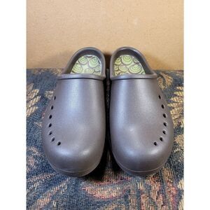 CROC Women's Brown Slip On Clogs- Size 7